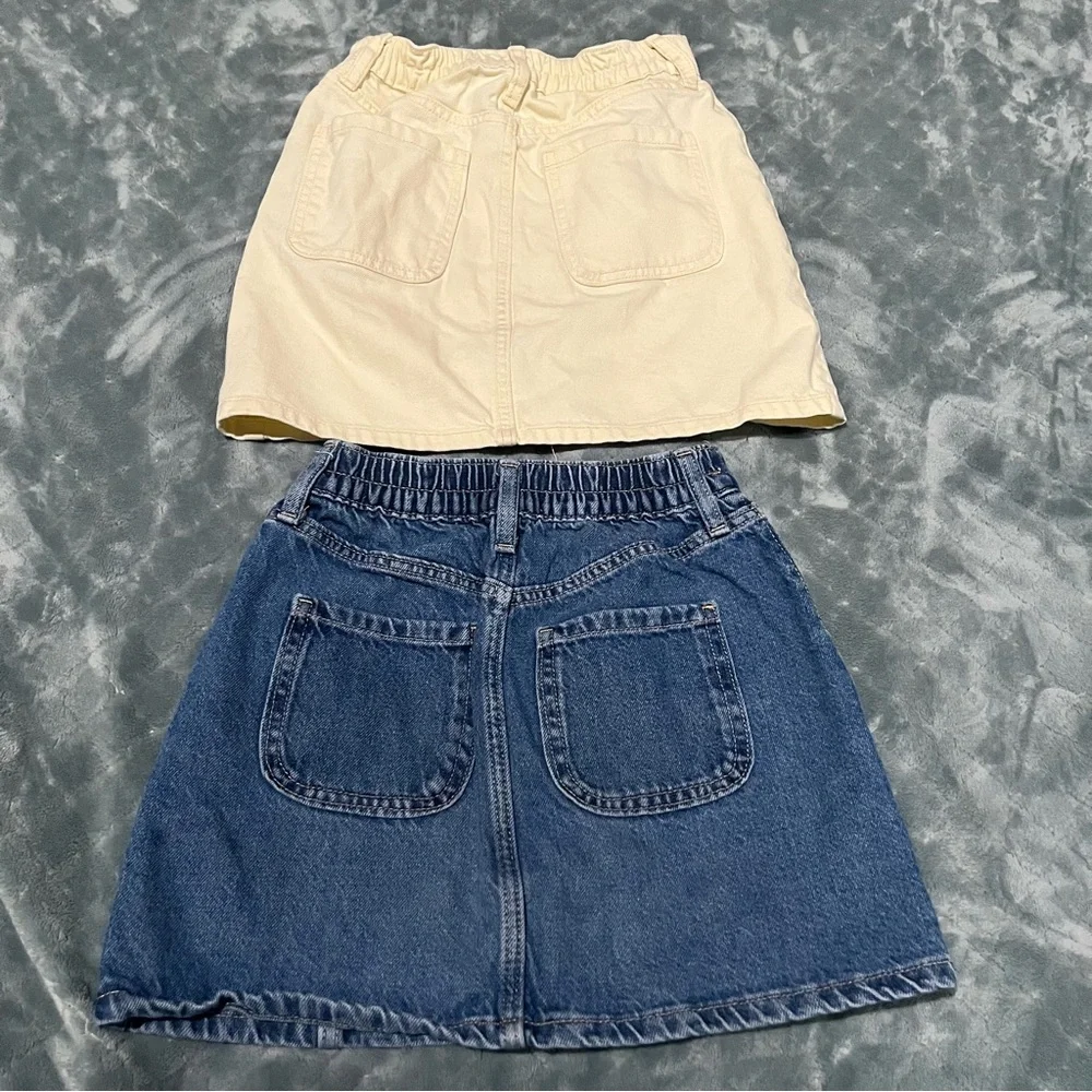 Girls Old Navy Blue denim and yellow Button Skirt Set‎ 10